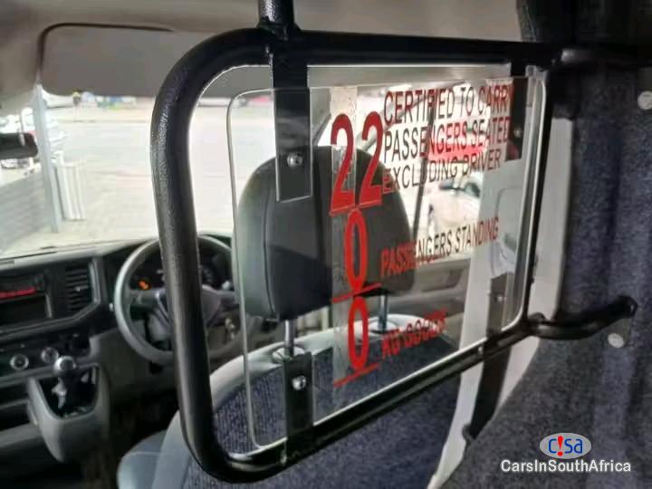 Volkswagen Kombi Crafter 50 2.0TDI LWB 067 251 5460 Manual 2018 in Northern Cape - image