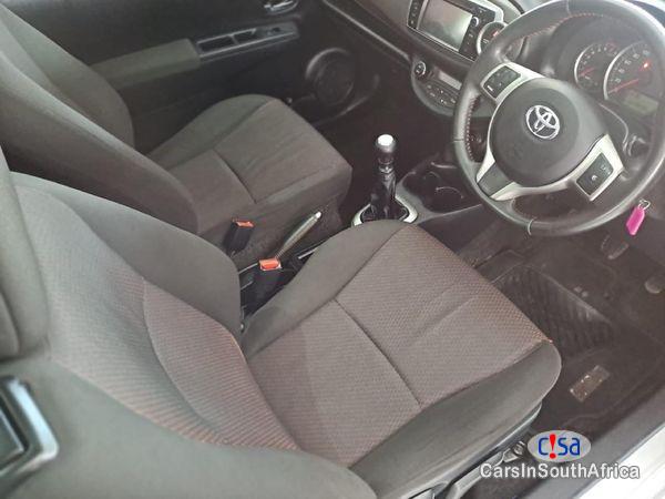 Toyota Yaris 1.3 SX 3-dr Manual 2013 - image 4