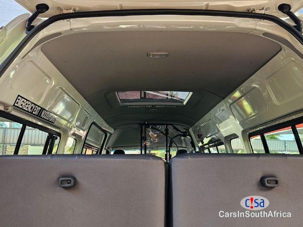 Toyota Quantum 2.5 D-4D Sesfikile 16-Seat Manual 2021 - image 4