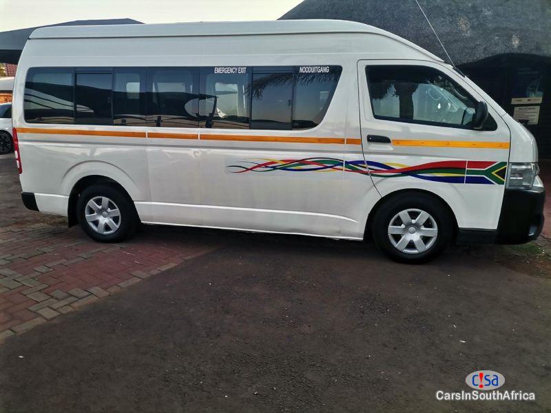 Toyota Quantum 2.7 Manual 2017 - image 2