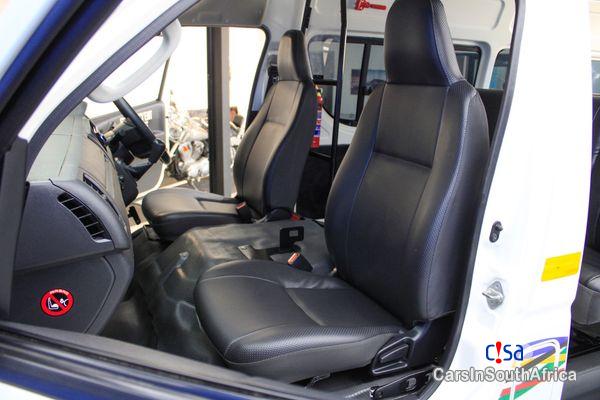 Toyota Quantum 2.5 D-4D Sesfikile 16-Seat Manual 2022 - image 3
