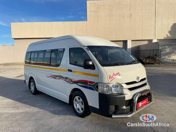 Pictures of Toyota Quantum 2.5 D-4D Sesfikile 16-Seat Manual 2022