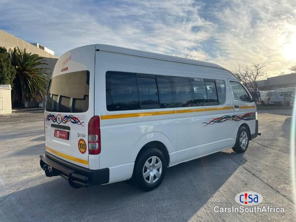 Toyota Quantum 2.5 D-4D Sesfikile 16-Seat Manual 2022 - image 2