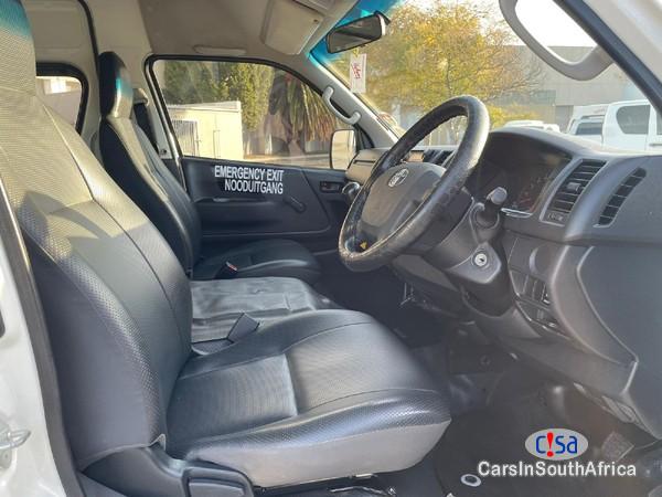 Toyota Quantum 2.5 D-4D Sesfikile 16-Seat Manual 2022 - image 3