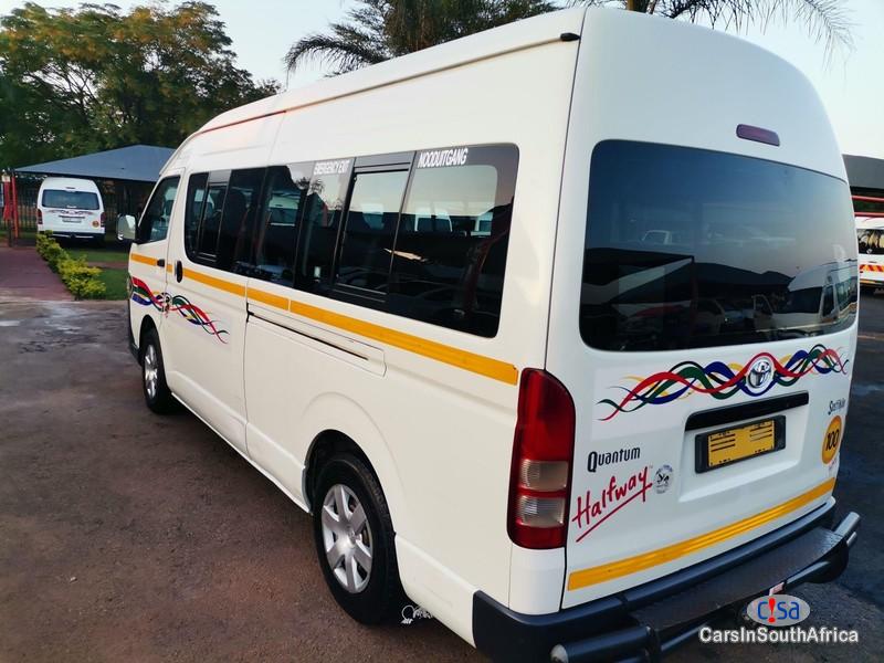 Toyota Quantum 2.5 Sesifikile 16 Seats ( +27 685845776 Manual 2019 in Northern Cape - image