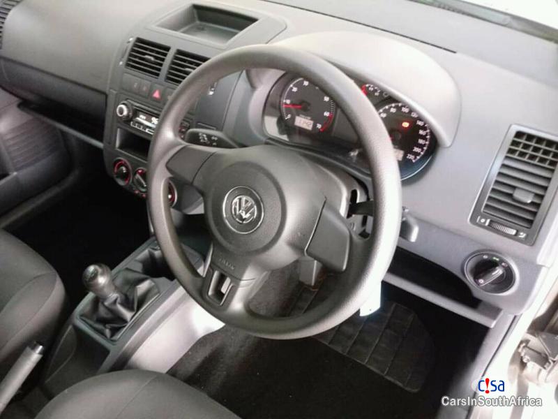 Volkswagen Polo 1.4 Manual 2014 - image 2