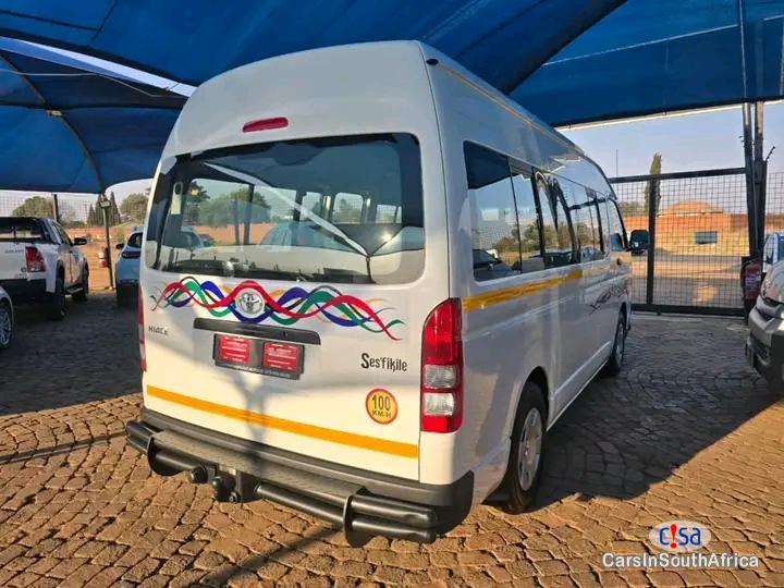 Toyota Quantum 2.5 D-4D Sesfikile 16-Seat Manual 2022