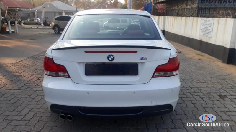 BMW 3-Series Automatic 2009 - image 4