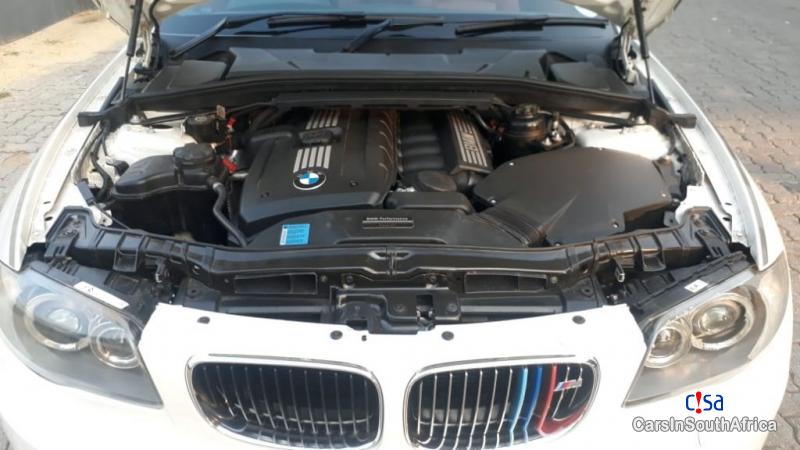 BMW 3-Series Automatic 2009 - image 9