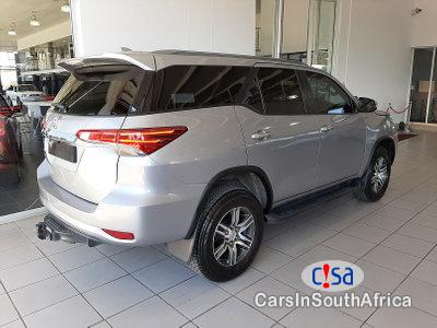 Toyota Fortuner 2.0 Automatic 2018 - image 3