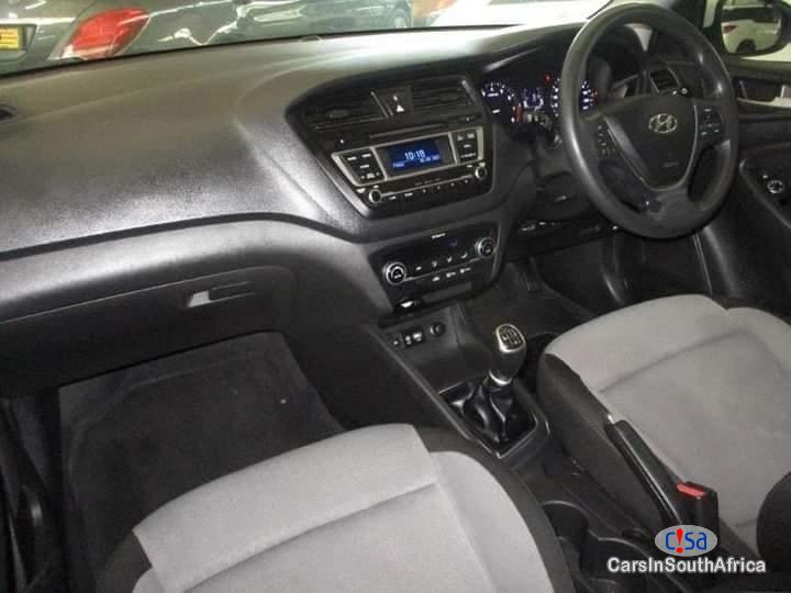 Hyundai i20 1.2 Motion Manual 2017 - image 5