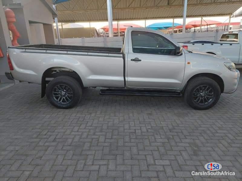 Toyota Hilux 2.0 Vvti...0679505805 Manual 2015 in South Africa