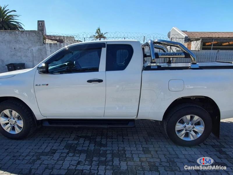 Toyota Hilux 2.4GD6 Extra Cab Manual 2018 in Free State