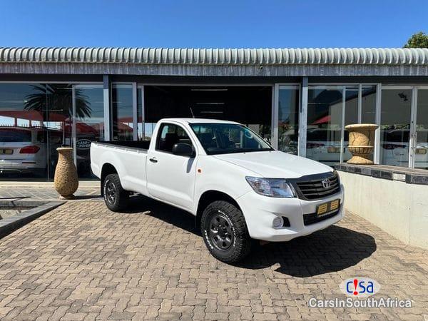 Toyota Hilux 2.5D4D Manual 2015 - image 3