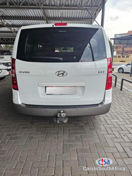 Hyundai H-1 2.5 Automatic 2016