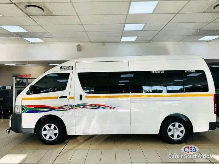 Pictures of Toyota Quantum 2.5 D.4D Sesfikile 16 Seat Manual 2020