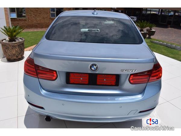 BMW 3-Series Automatic 2012 - image 4