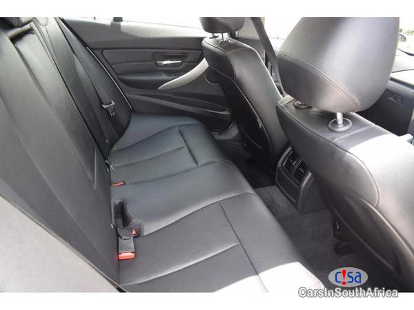 BMW 3-Series Automatic 2012 - image 7