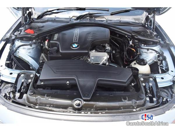 BMW 3-Series Automatic 2012 - image 9