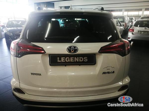 Toyota RAV-4 Automatic 2016 - image 3