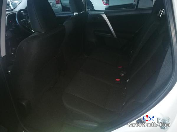 Toyota RAV-4 Automatic 2016 - image 5