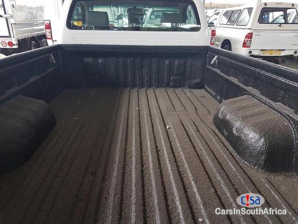 Toyota Hilux 2.5D_4D Manual 2013 in South Africa