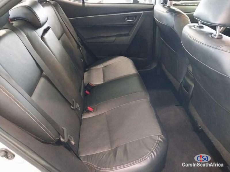 Toyota Corolla 1.8 High Auto Automatic 2016 - image 5