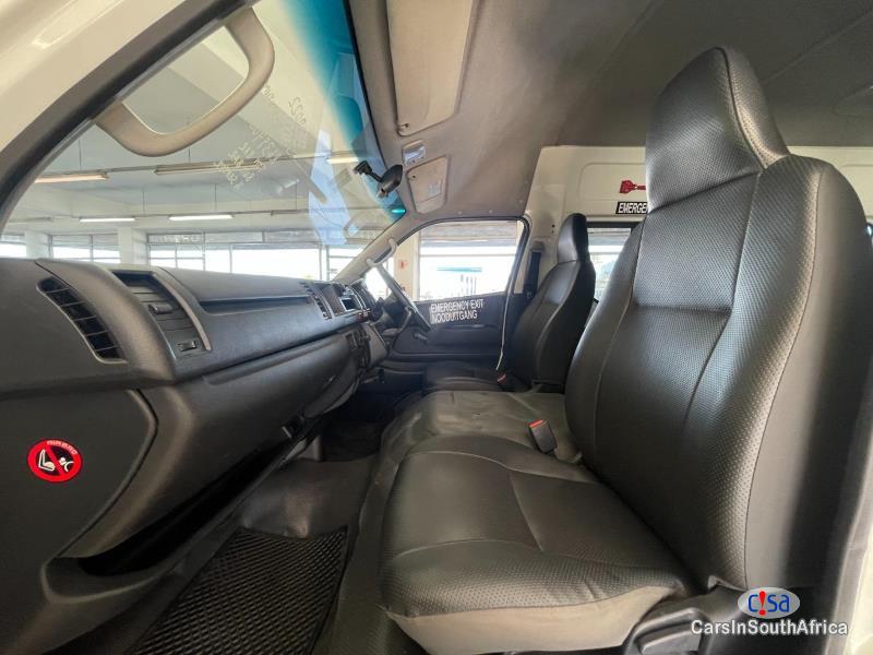 Toyota Quantum 2.5 D-4D Sesfikile 16-Seat Manual 2021 - image 3