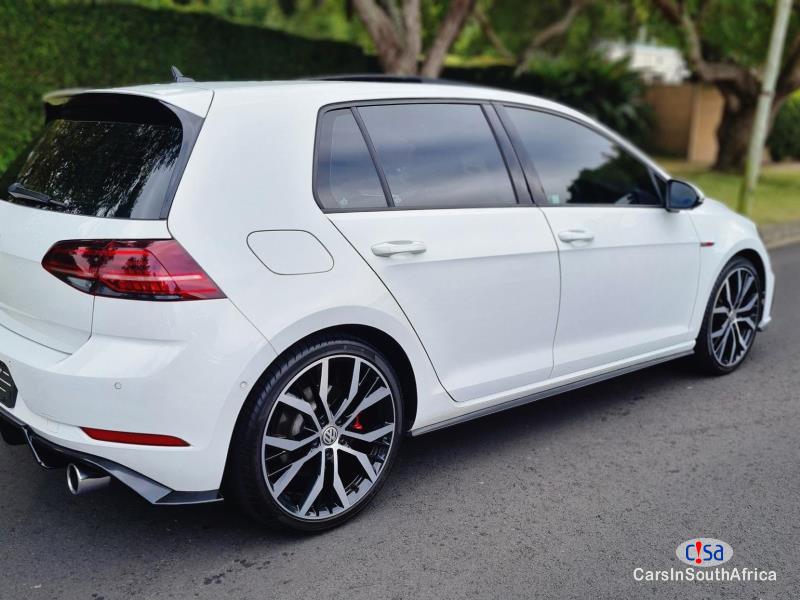 Volkswagen Golf 2.0 Automatic 2017 - image 3