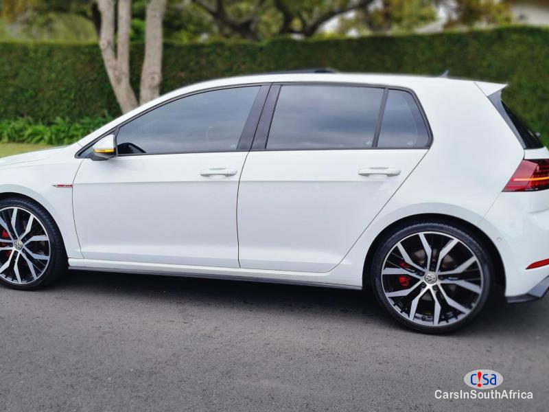 Volkswagen Golf 2.0 Automatic 2017 - image 4