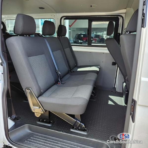 Volkswagen Transporter 2.0 Manual 2020 - image 5