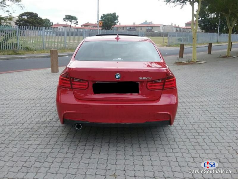 BMW 3-Series Sport Automatic 2015 - image 5