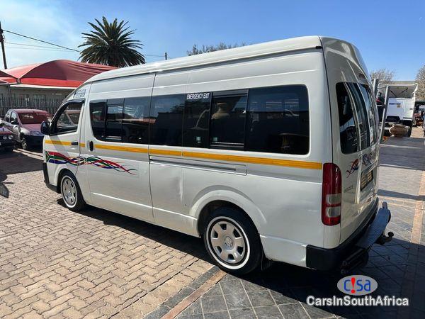 Toyota Quantum 2.5 D-4D Sesfikile 16-Seat Manual 2022 - image 2