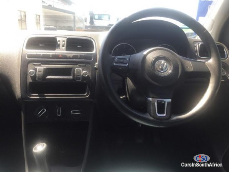 Volkswagen Polo 1.4 Manual 2014 - image 3