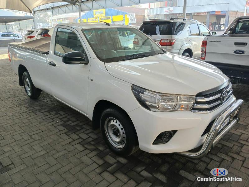 Toyota Hilux 2.0 Manual 2017 - image 2