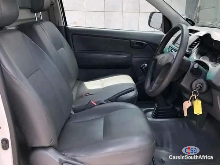 Toyota Hilux Manual 2013 in South Africa