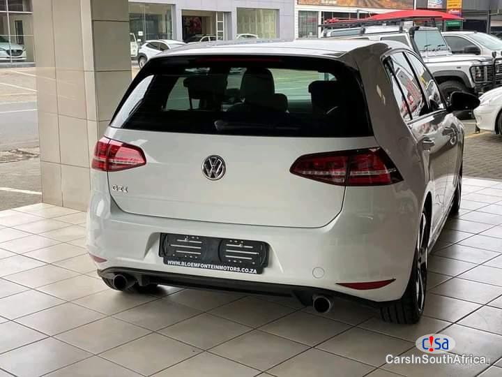 Volkswagen Golf Automatic 2015 in Western Cape - image