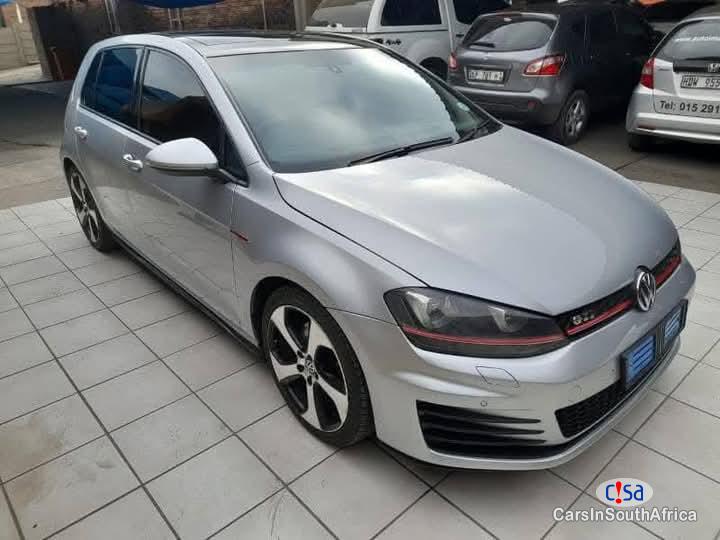 Volkswagen Polo Automatic 2015 - image 4