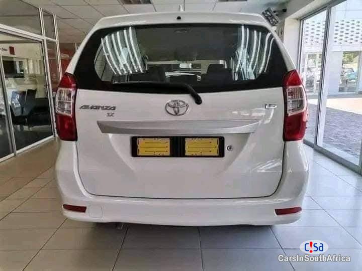Toyota Avanza Manual 2017 - image 2