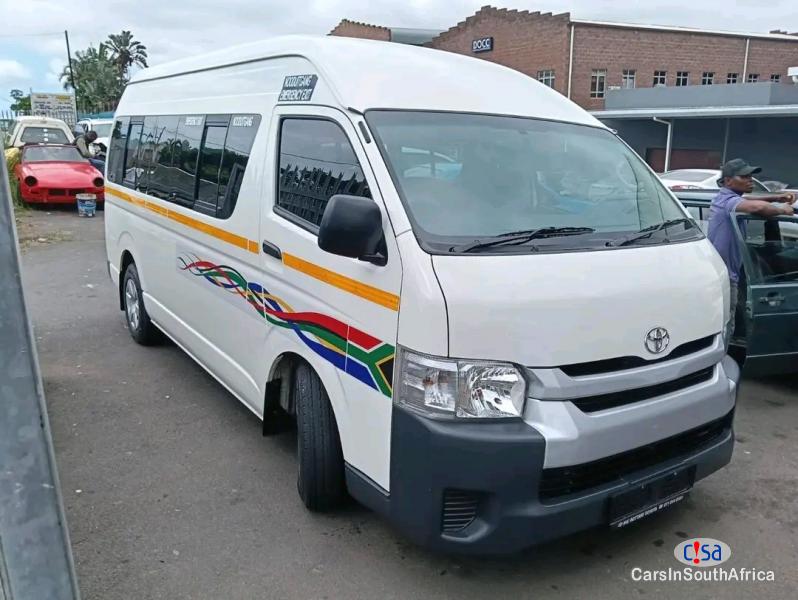 Pictures of Toyota Quantum 2.5D-4D Sesifikile Manual 2023