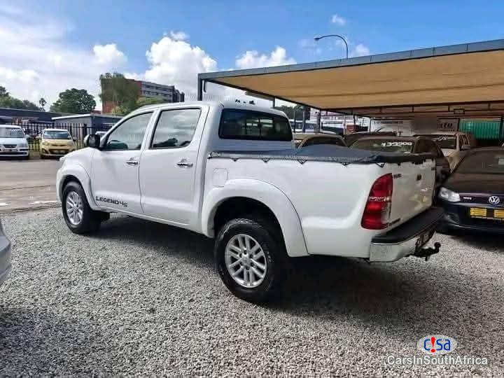 Toyota Hilux 2015 TOYOTA HILUX LEGEND 45 3.0D4D Manual 2015 - image 2