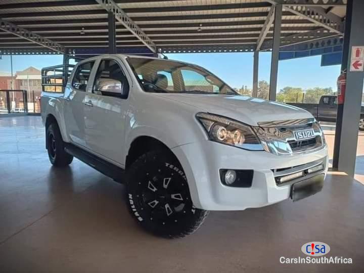 Isuzu KB300 300 Manual 2015 - image 2