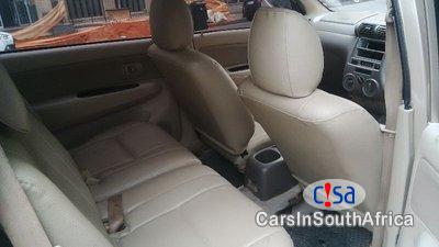 Toyota Avanza 1.3 Manual 2010 - image 8