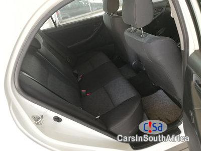 Toyota Corolla Manual 2004 - image 5