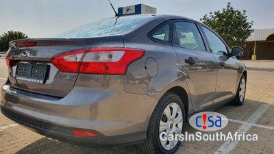 Ford Focus 1.6 Manual 2012 - image 6