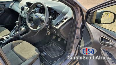 Ford Focus 1.6 Manual 2012 - image 8