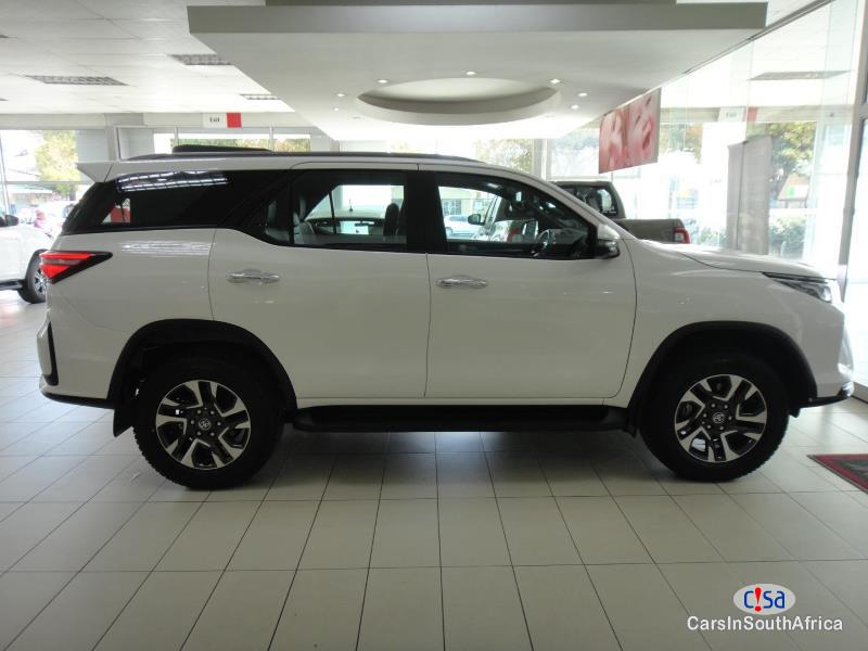 Toyota Fortuner Automatic 2023 - image 3