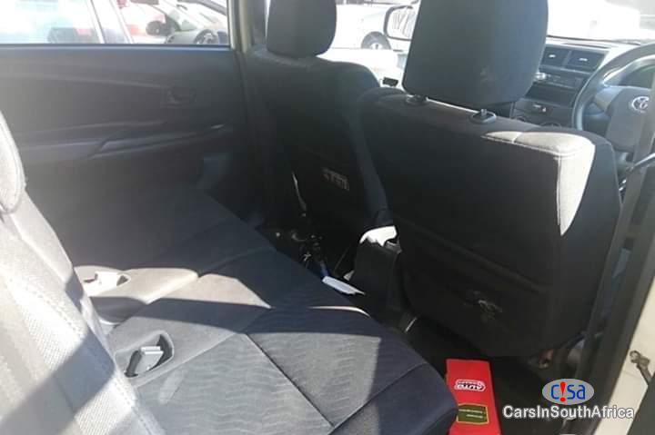 Toyota Avanza Manual 2014 - image 5
