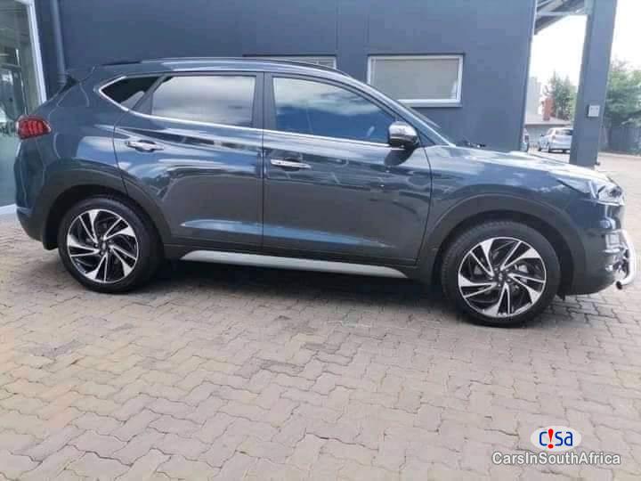Hyundai Tucson 2.0 Automatic 2018 - image 4