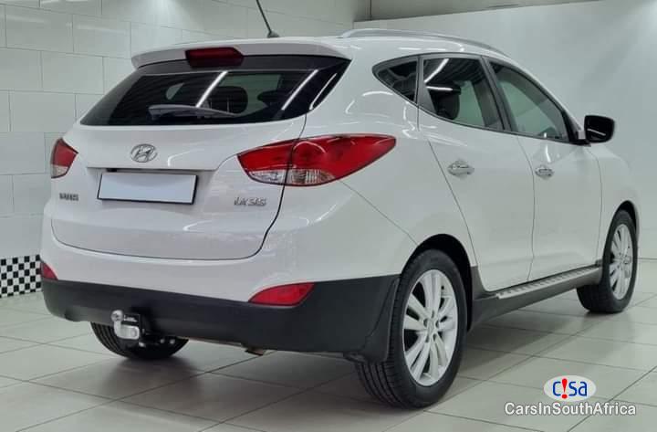 Hyundai ix35 2.0 Automatic 2015 - image 2